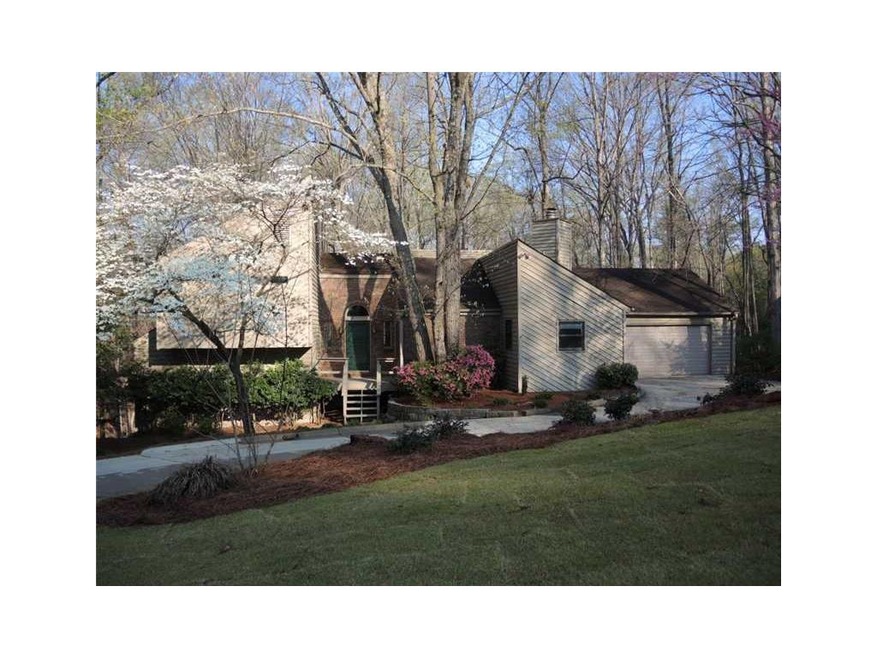 3855 Mabry Rd NE, Roswell, GA 30075 - photo 1