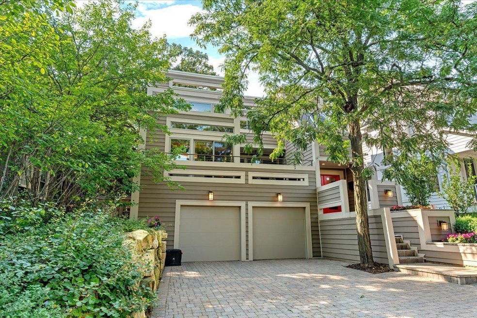 Sold $1,200,000 • Co-Listing Agent