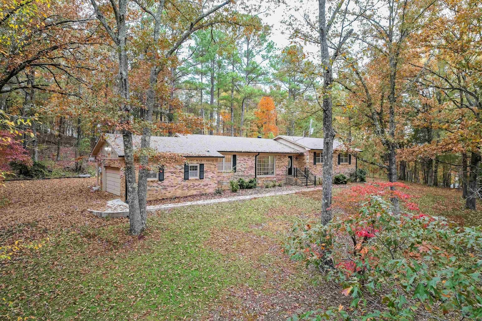 567 S 6th St, Selmer, TN 38375 - photo 1