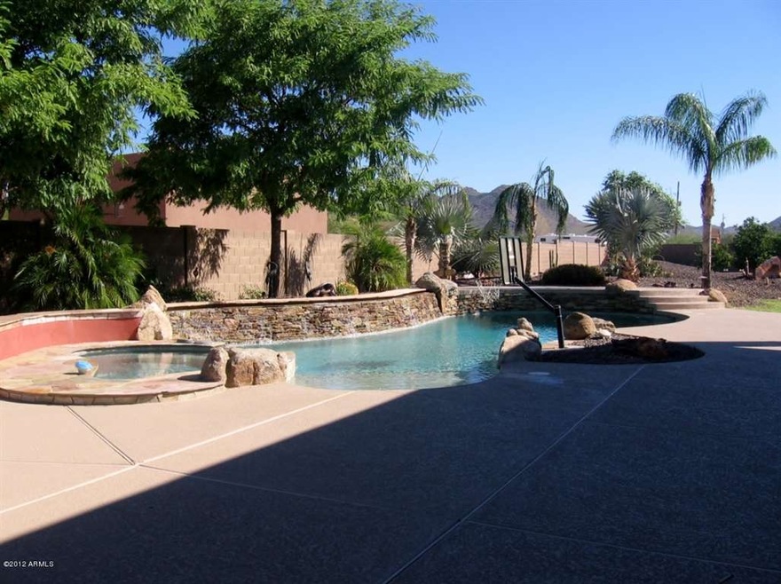Heated Pool, Spa, Waterfall,