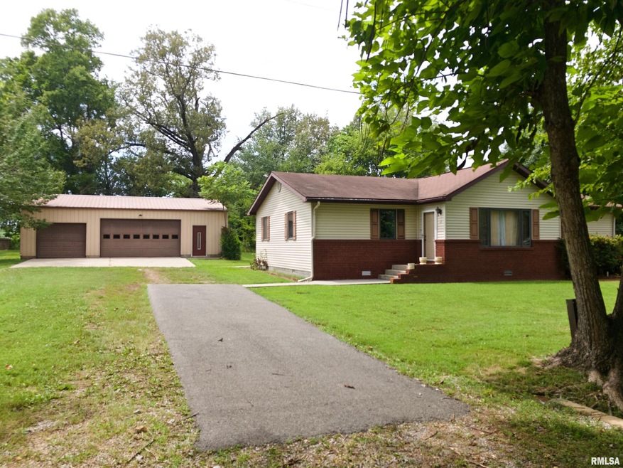 19 Hickory St, Harrisburg, IL 62946 - photo 1