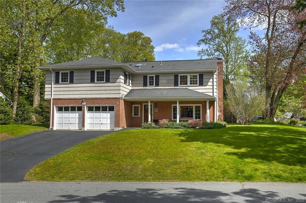 273 Woodside Cir, Fairfield, CT 06825 - photo 1