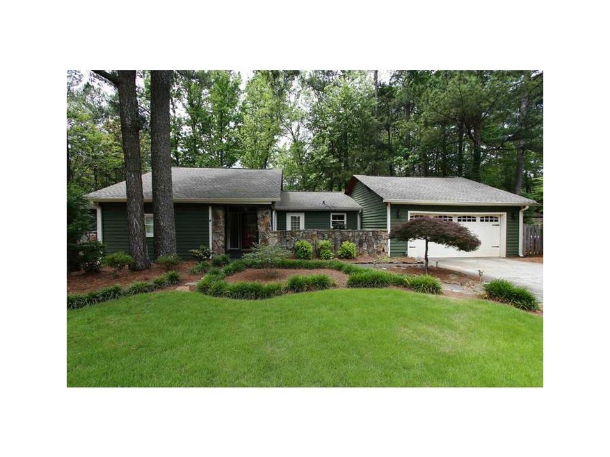 Exterior Front. BEAUTIFUL 3 BEDROOM 2 BATH HOME LO