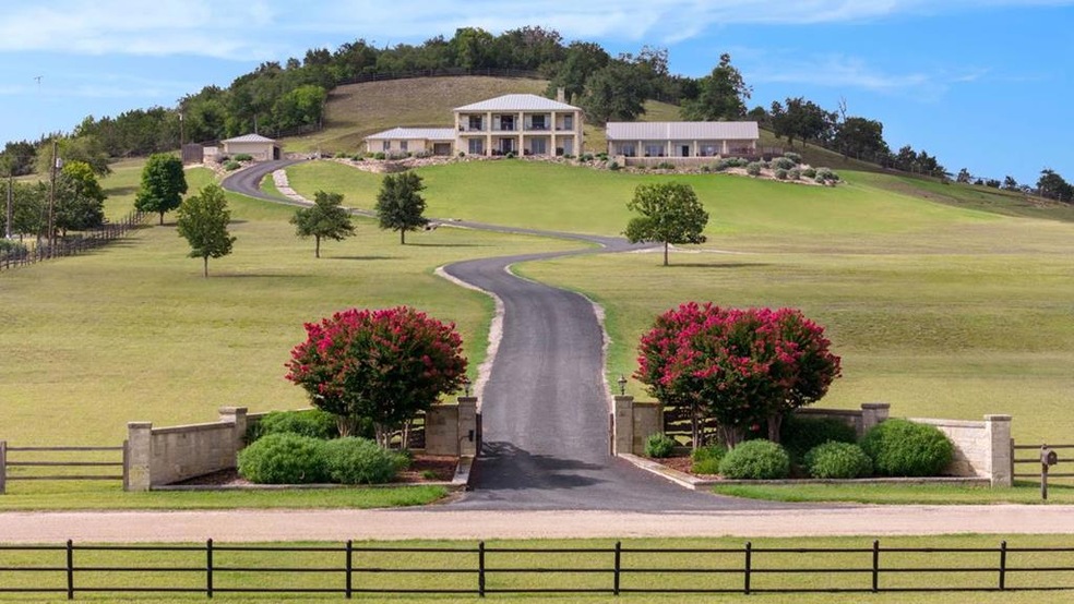 1288 Southwoods Dr, Fredericksburg, TX 78624 - photo 1