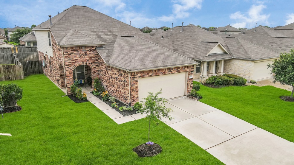 2770 Donellan Dr, Houston, TX 77088 - photo 1