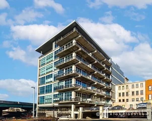 For Sale $410,000 • Co-Listing Agent