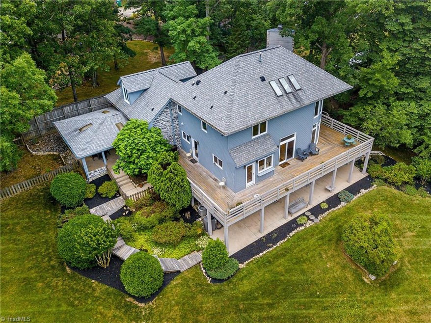 2220 Lake Forest Dr, High Point, NC 27265 - photo 1