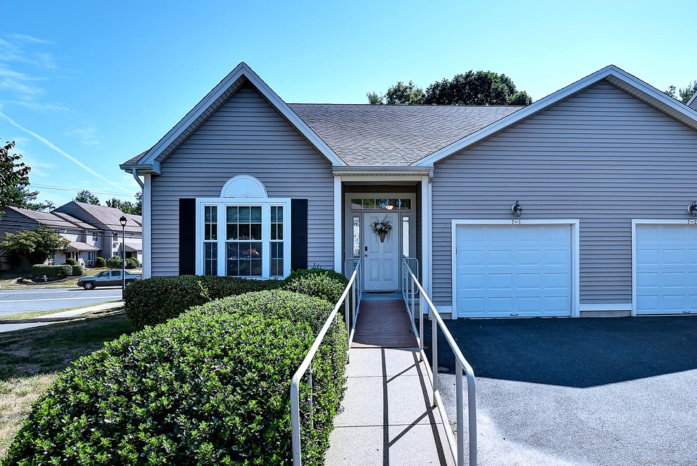 370 Emmett St unit 7-1, Bristol, CT 06010 - photo 1