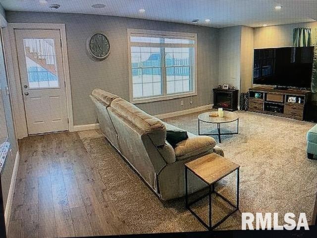 1920 W 56th Ct, Davenport, IA 52806 - photo 1