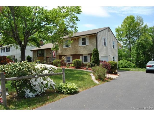 171 Fairlane Dr, Wethersfield, CT 06109 - photo 1