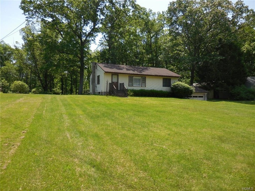 5325 Searsville Rd, Pine Bush, NY 12566 - photo 1