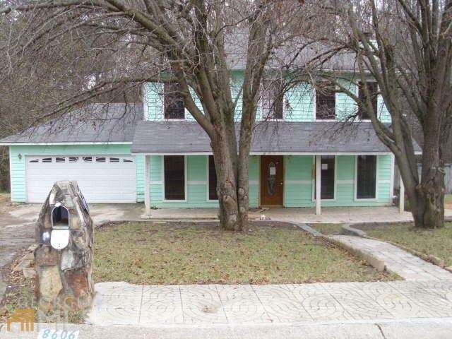 8606 Creekview Ct, Riverdale, GA 30274 - photo 1