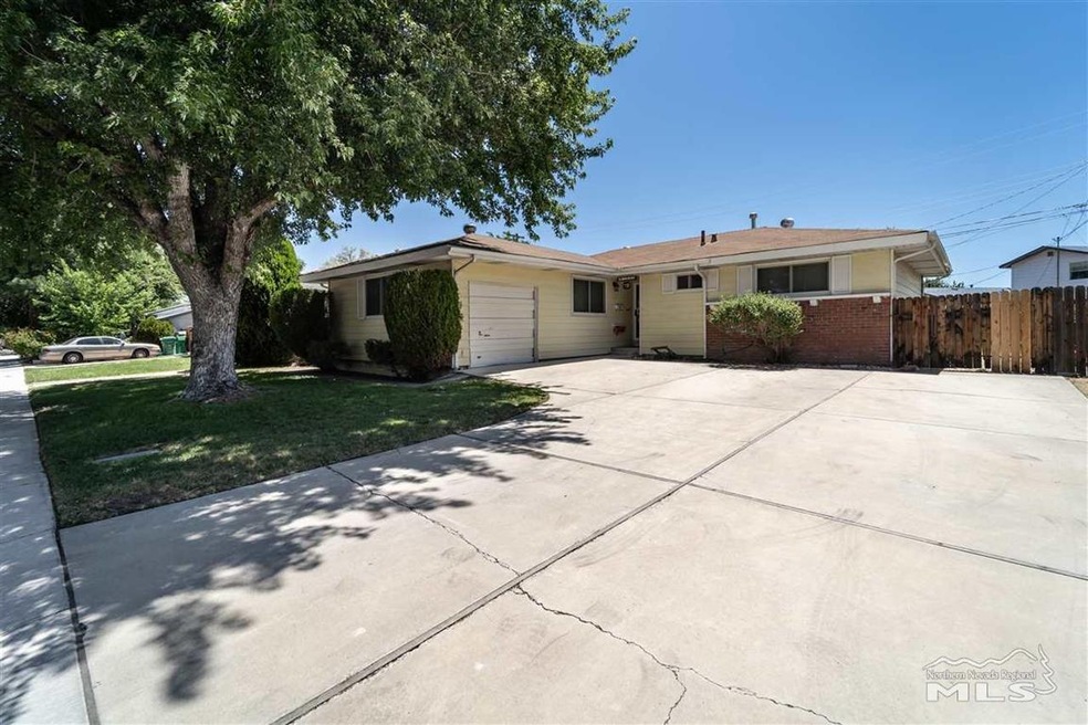 19 E Devere Way, Sparks, NV 89431 - photo 1