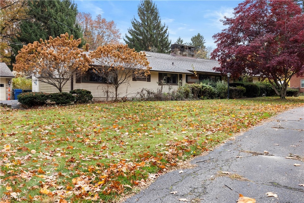 4345 Martin Dr, North Olmsted, OH 44070 - photo 1