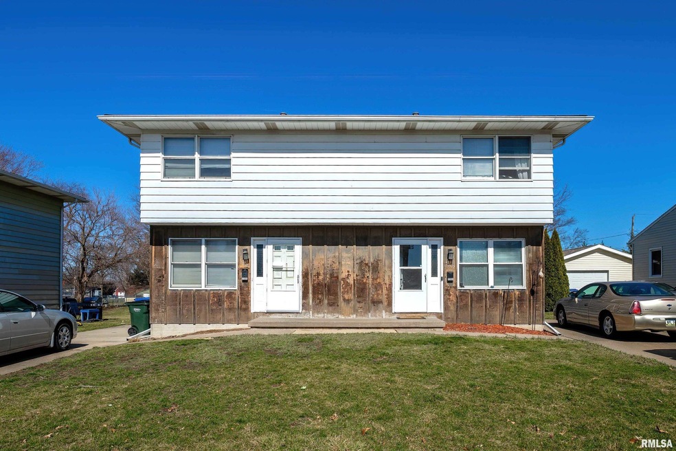 3302 W 18th St, Davenport, IA 52804 - photo 1