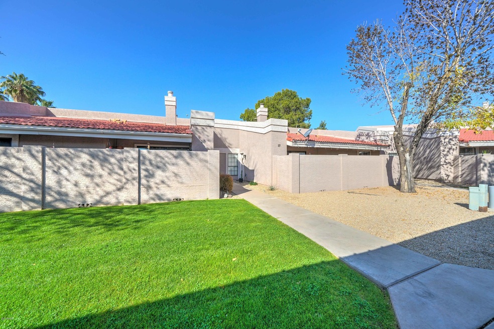 1976 N Lemon Tree Ln-1