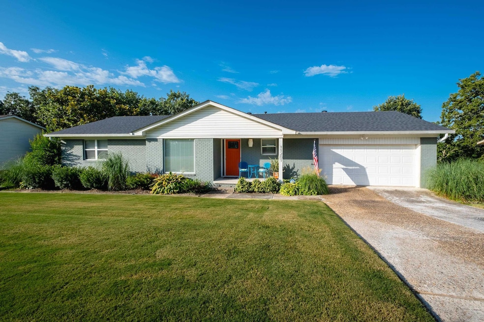For Sale $374,900 • Co-Listing Agent