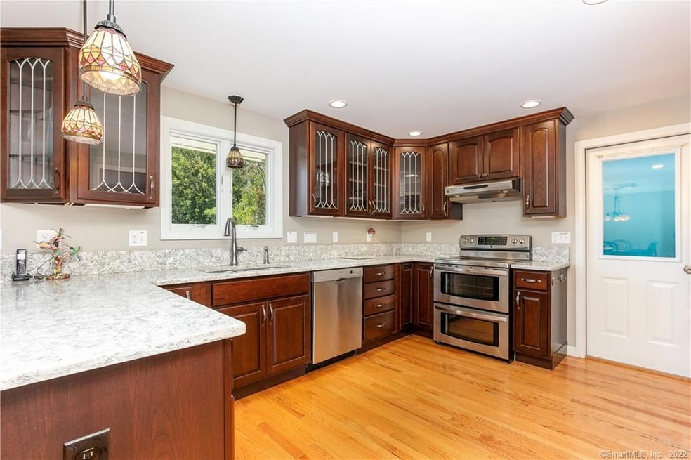 625 Mather St, Suffield, CT 06078 - photo 1