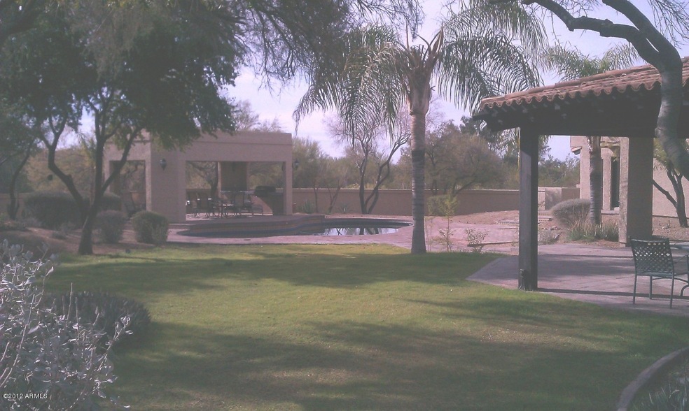 Acre plus lot in North Scottsdale