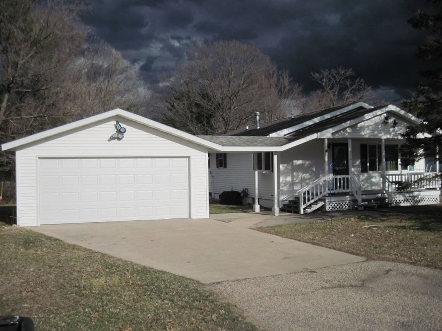 216 N Vincennes St, Adams, WI 53910 - photo 1