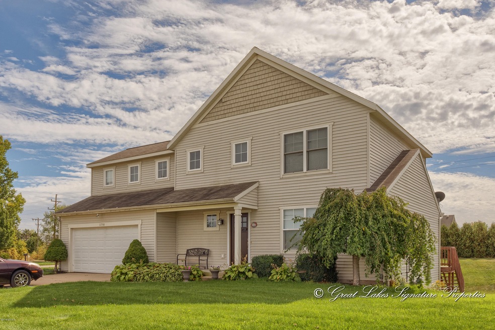 01 Front of Home