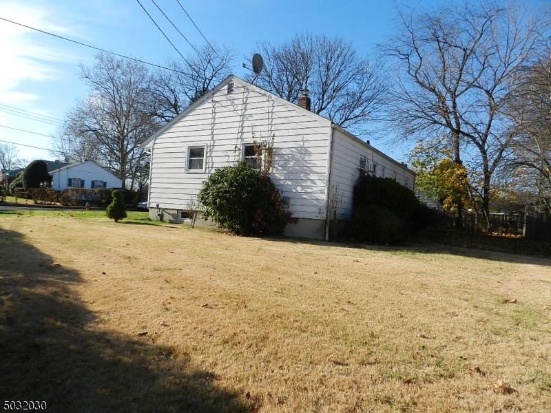 4 Warwick Rd, Hillside, NJ 07205 - photo 1