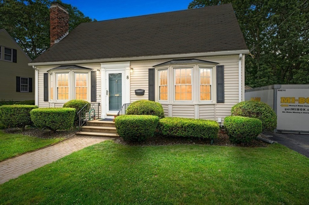 8 Merriweather Rd, Worcester, MA 01602 - photo 1