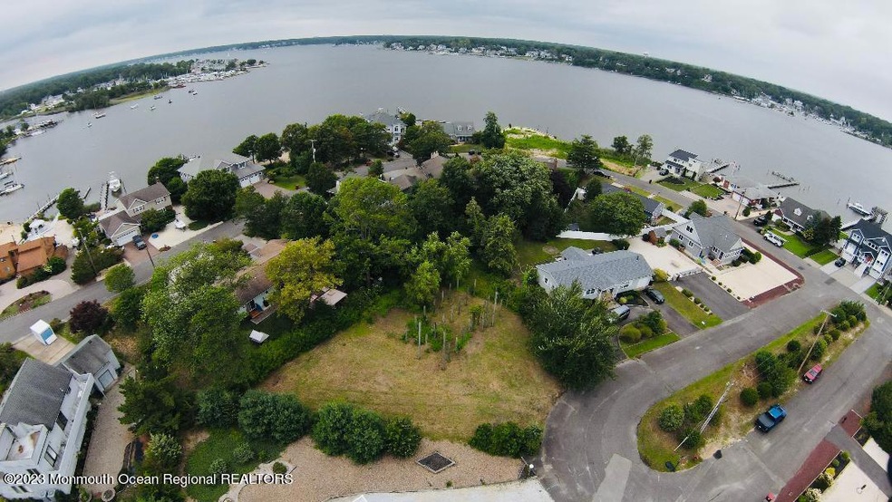 33 Cove Dr, Berkeley Township, NJ 08721 - photo 1