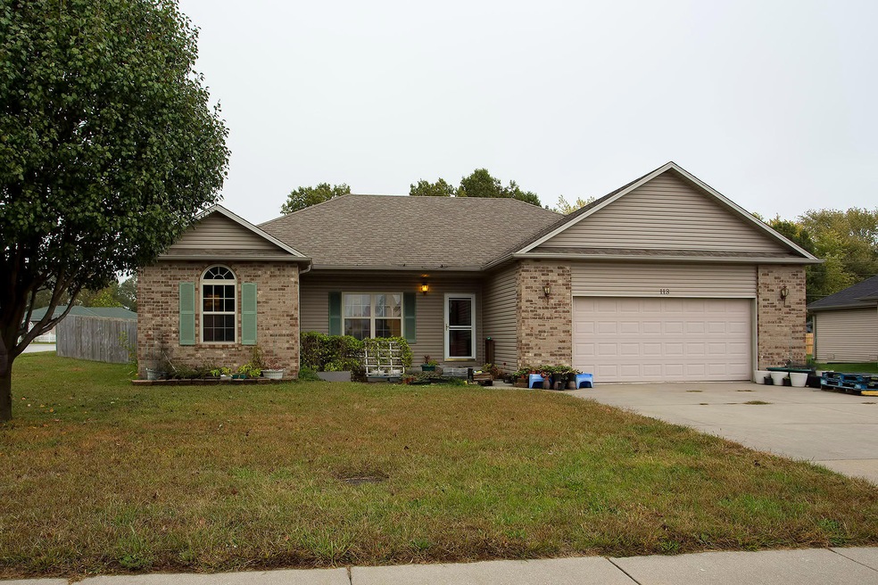 113 E Shawnee