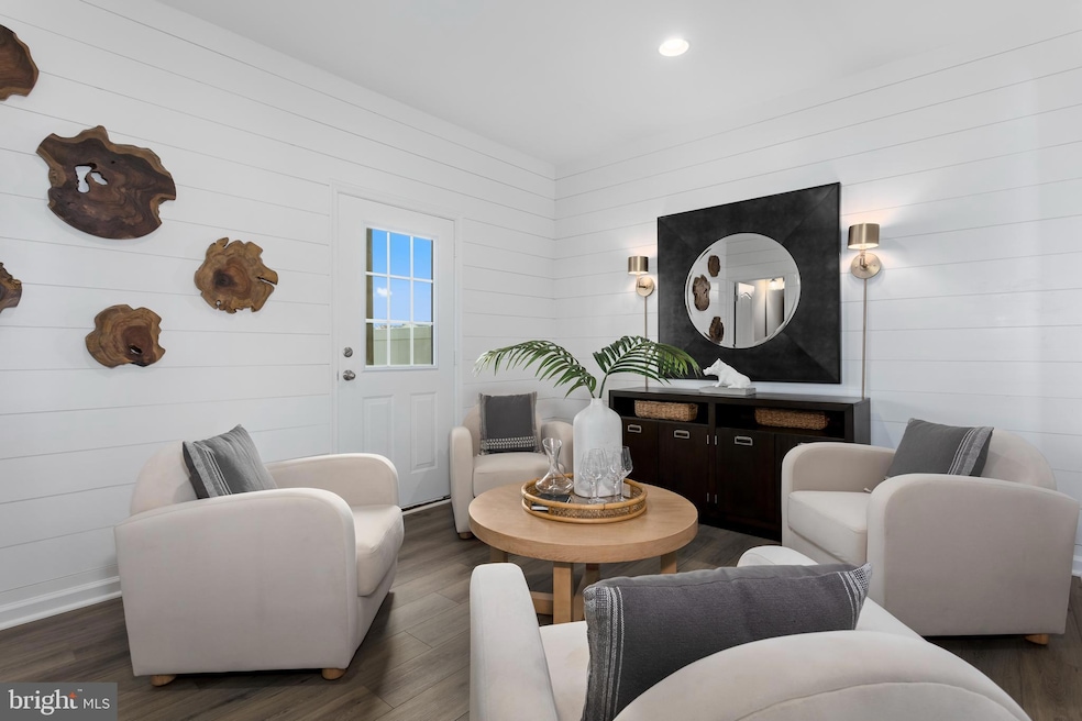 Sold $285,611 • Co-Listing Agent