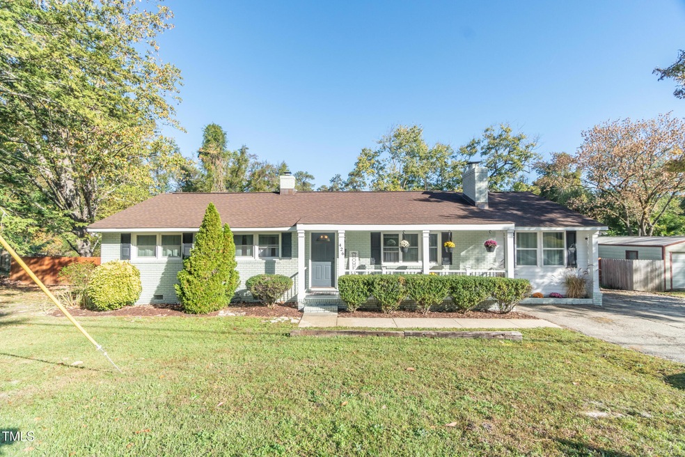 426 Mcphee Dr, Fayetteville, NC 28305 - photo 1