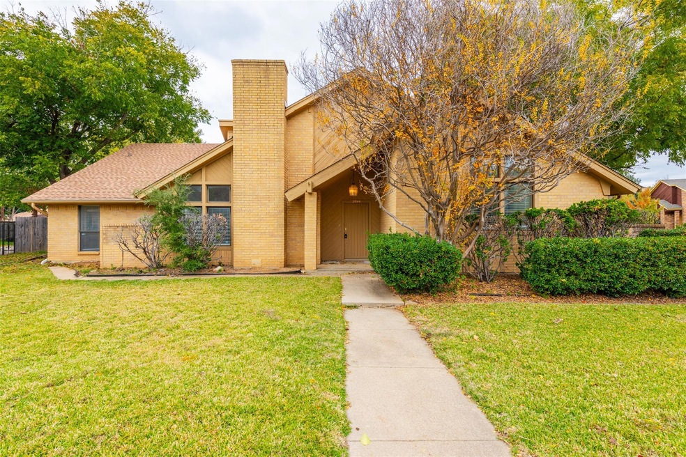 2044 Oakmeadow Ct, Bedford, TX 76021 - photo 1