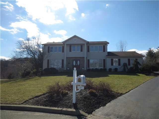 9 Lynch Ct, Garnerville, NY 10923 - photo 1