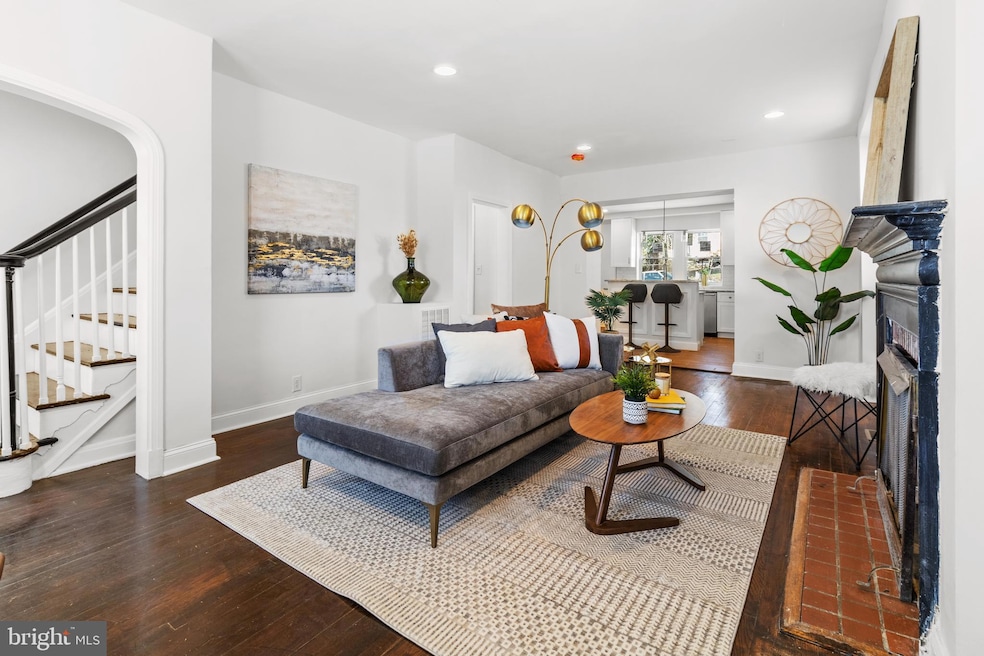 3604 Dennlyn Rd, Baltimore, MD 21215 - photo 1