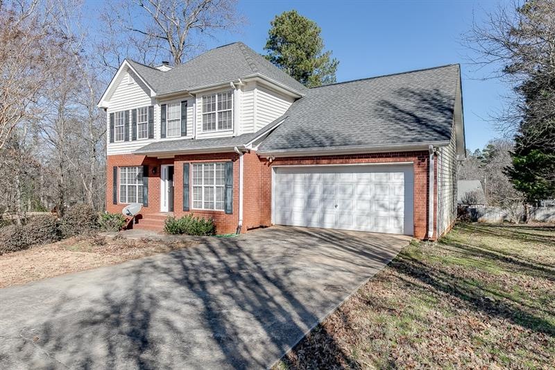 4415 Woodcliff Ct, Gainesville, GA 30507 - photo 1