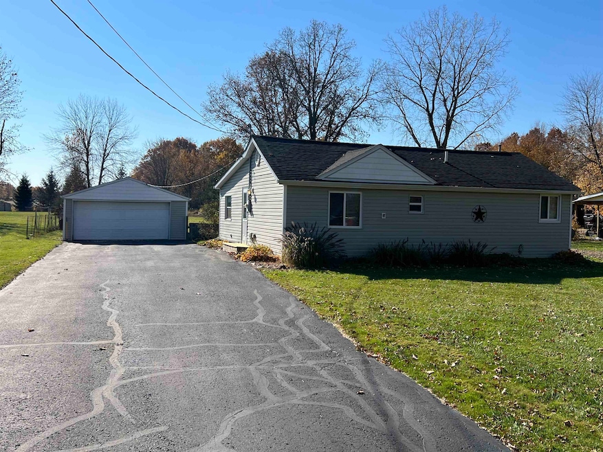 1082 E Hurd Rd, Clio, MI 48420 - photo 1