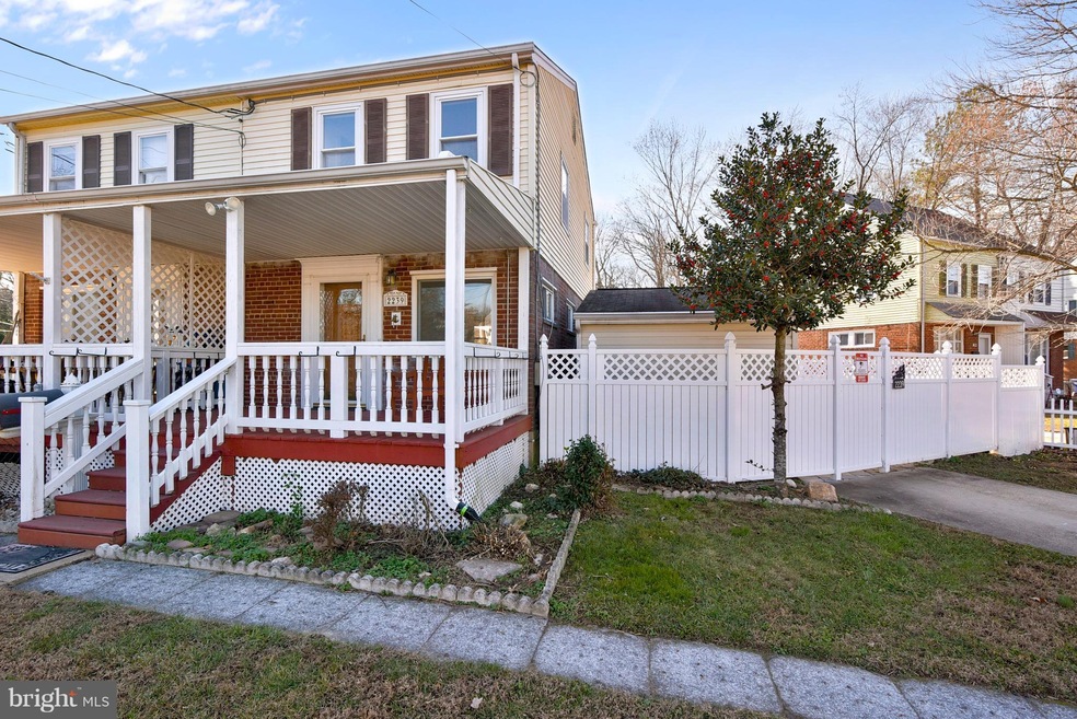 2239 Sweetbriar Dr, Alexandria, VA 22307 - photo 1