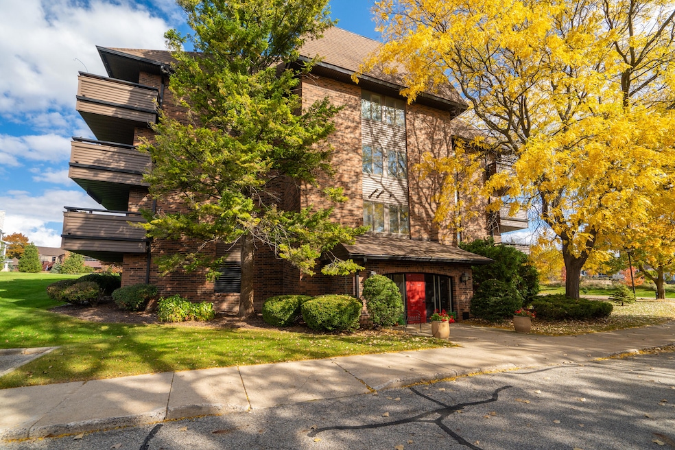 Golf Ridge Condos