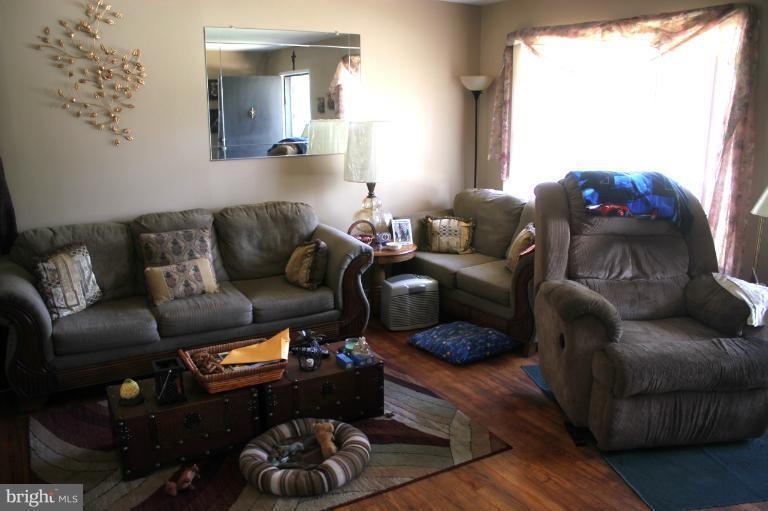 8228 Reece Heights Dr, Severn, MD 21144 - photo 1