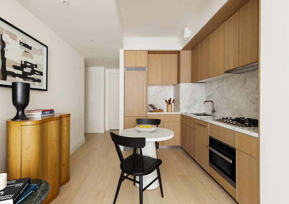 Eastlight unit 10A, New York, NY 10016 - photo 1