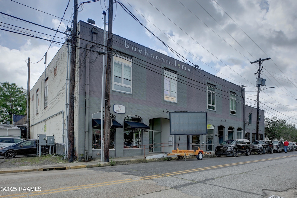 403 S Buchanan Unit 8-1