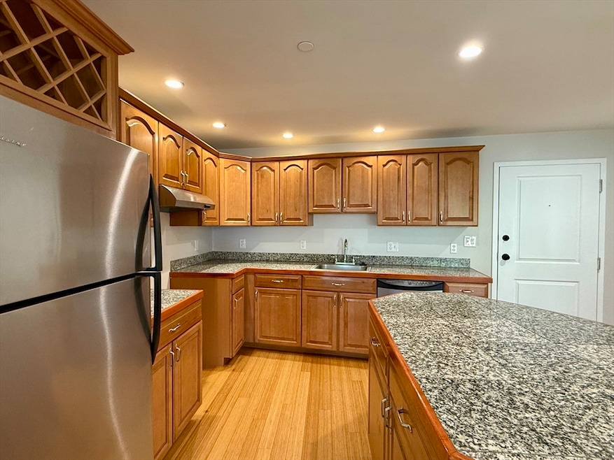 409 Main St unit 302, Woburn, MA 01801 - photo 1