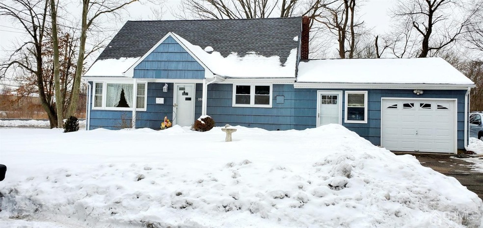 615 Clinton Ave, Middlesex, NJ 08846 - photo 1