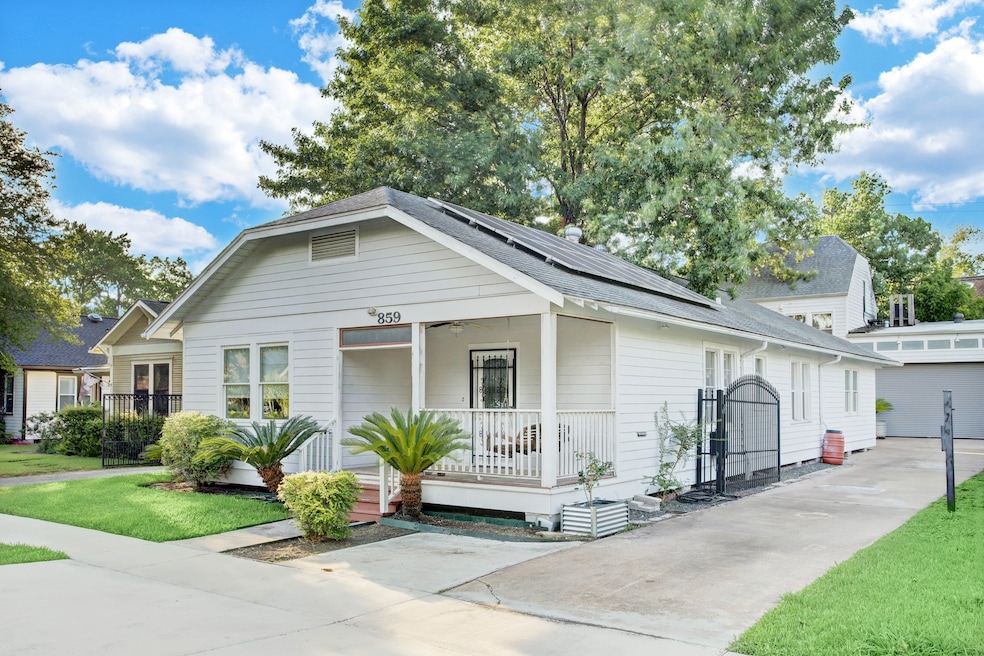 859 E 25th St, Houston, TX 77009 - photo 1