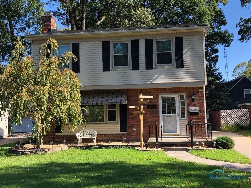 GORGEOUS FAMILY HOME TOTALLY REMODELED  WITH TWO C