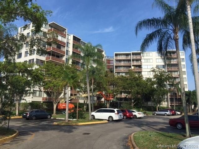 Inverrary Gardens I unit 4509, Lauderhill, FL 33319 - photo 1