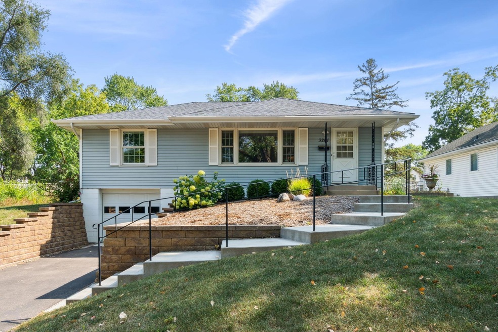 Welcome to 3201 Blackstone Avenue, Saint Louis Park