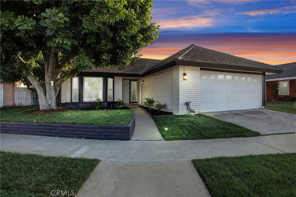 4568 E Meadowhill Ave, Anaheim, CA 92807 - photo 1