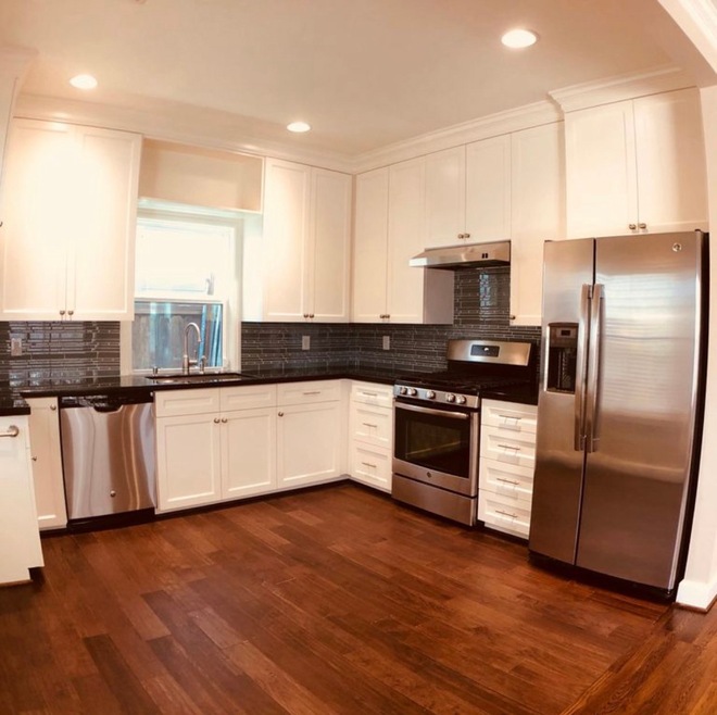 824 Yale St unit D, Houston, TX 77007 - photo 1