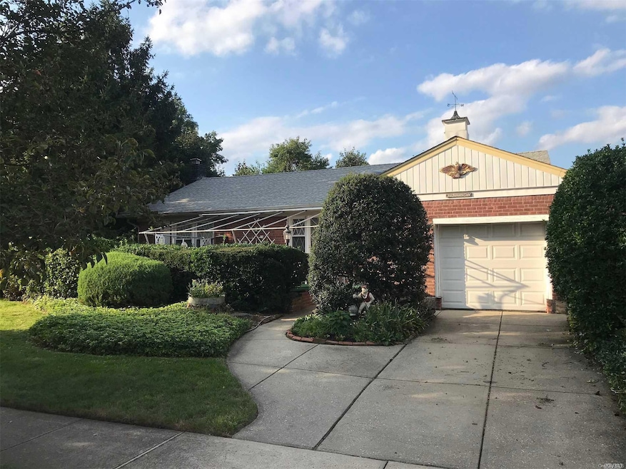 678 5th Place S, Garden City, NY 11530 - photo 1